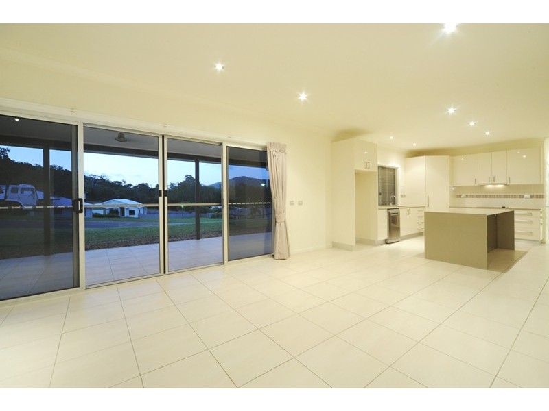 12 Armada Crescent, Jubilee Pocket QLD 4802