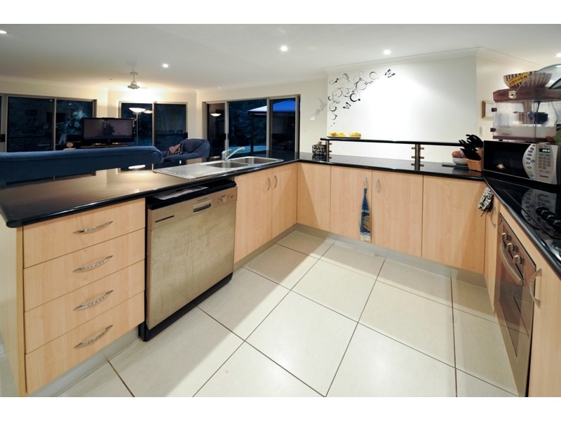 2/29 Sanctuary Avenue, Jubilee Pocket QLD 4802