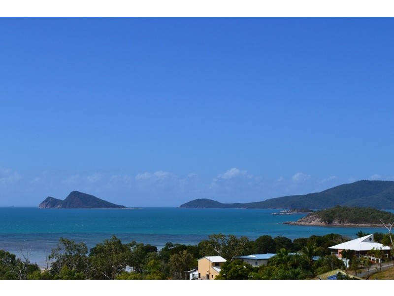 26 RATTRAY AVENUE, Hideaway Bay QLD 4800