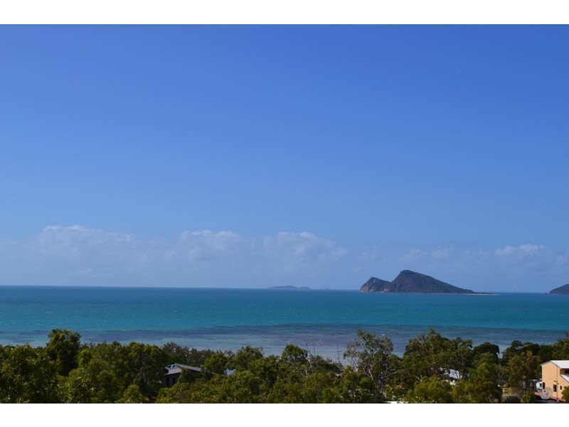 26 RATTRAY AVENUE, Hideaway Bay QLD 4800