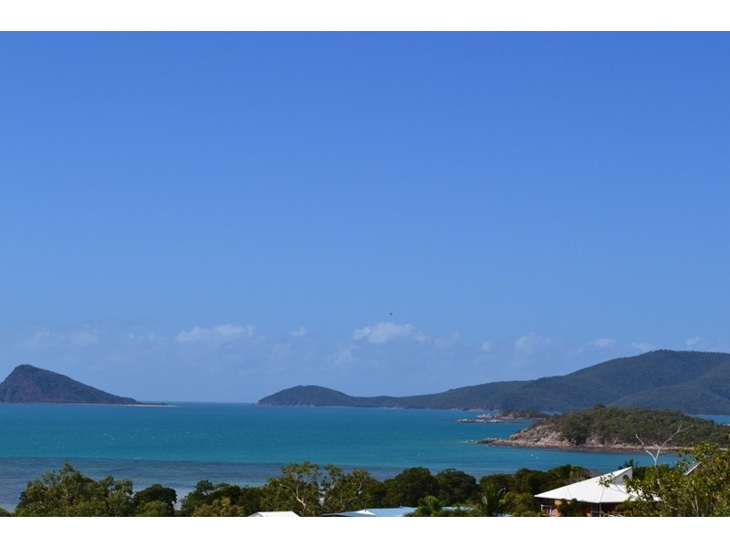 26 RATTRAY AVENUE, Hideaway Bay QLD 4800