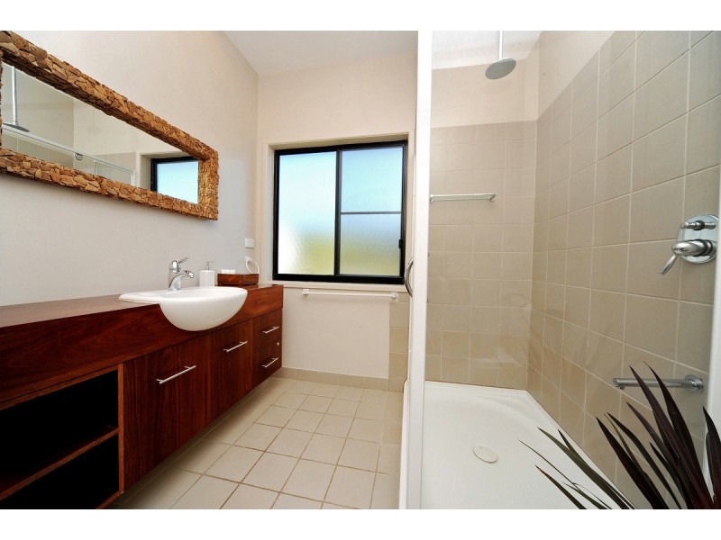 5 Mazlin Street, Airlie Beach QLD 4802