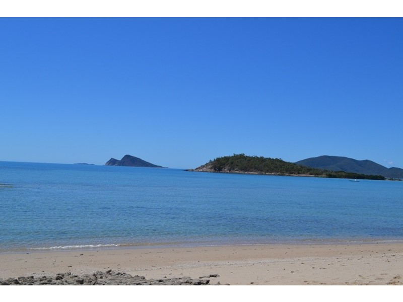56 Gloucester Avenue, Hideaway Bay QLD 4800