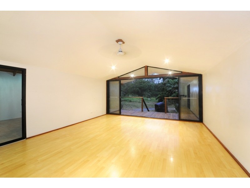 233 Paluma Road, Cannonvale QLD 4802