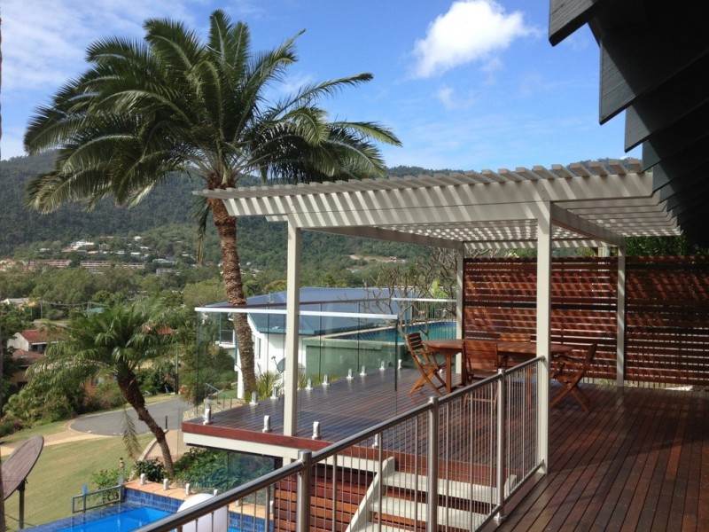 1 Stewart Drive, Cannonvale QLD 4802