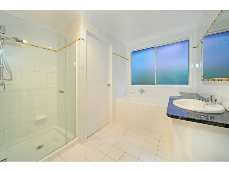 1 Stewart Drive, Cannonvale QLD 4802