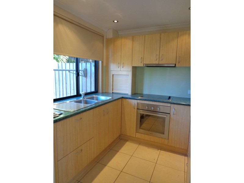 1/164 Shute Harbour Road, Cannonvale QLD 4802