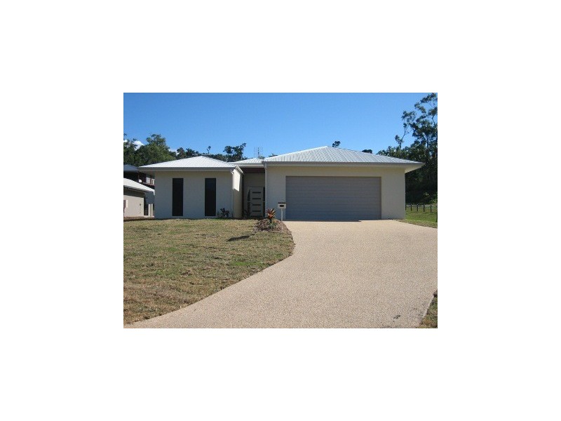 28 Parker Road, Cannonvale QLD 4802