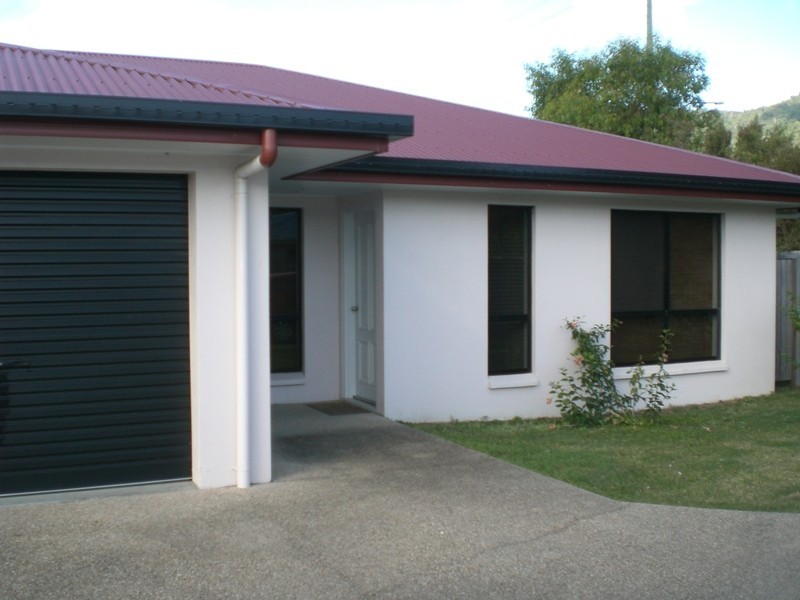 2/22 Banksia Court, Cannonvale QLD 4802
