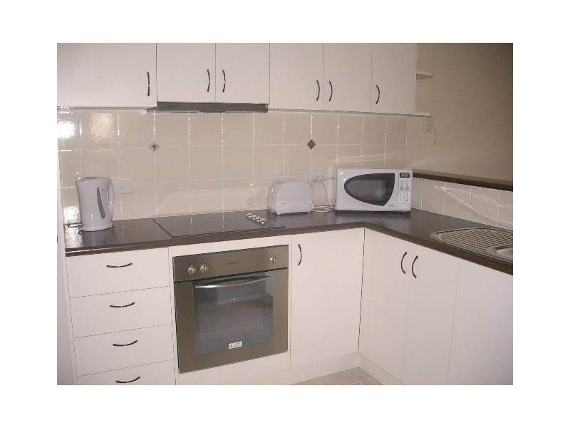 2/22 Banksia Court, Cannonvale QLD 4802