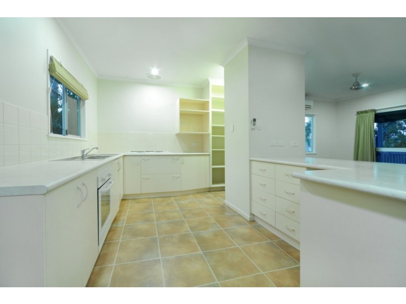 14 Schnapper Street, Cannonvale QLD 4802