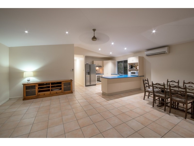 65 Namanula Drive, Flametree QLD 4802