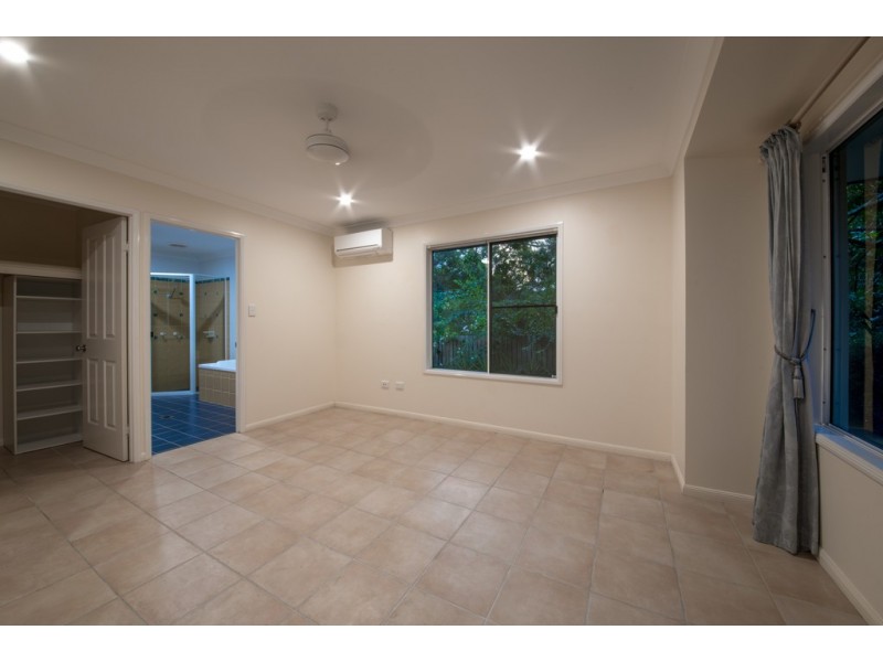 65 Namanula Drive, Flametree QLD 4802