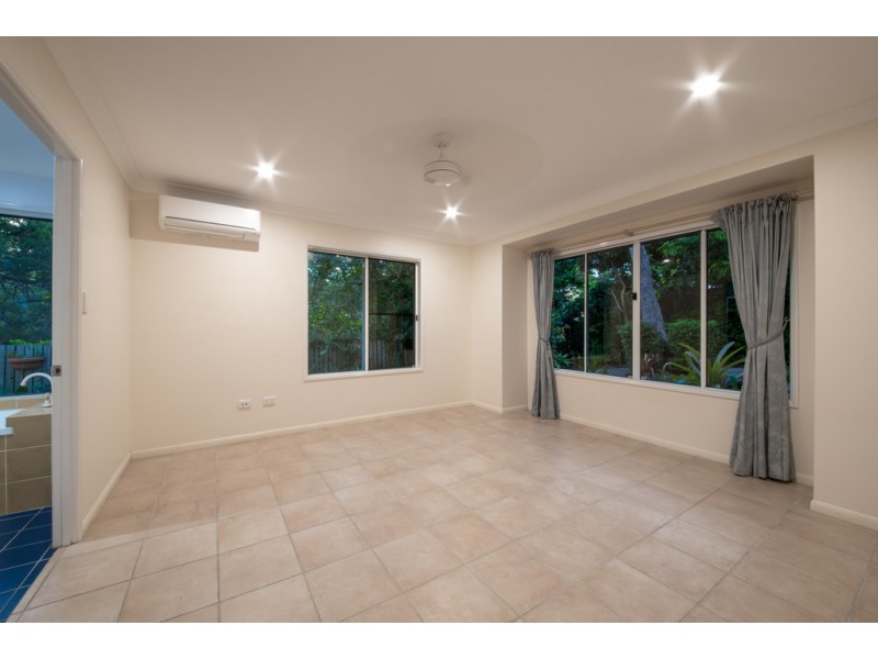 65 Namanula Drive, Flametree QLD 4802