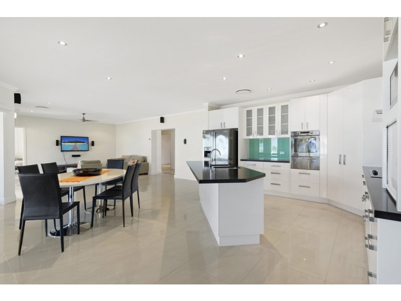 38 Trochus Street, Dingo Beach QLD 4800