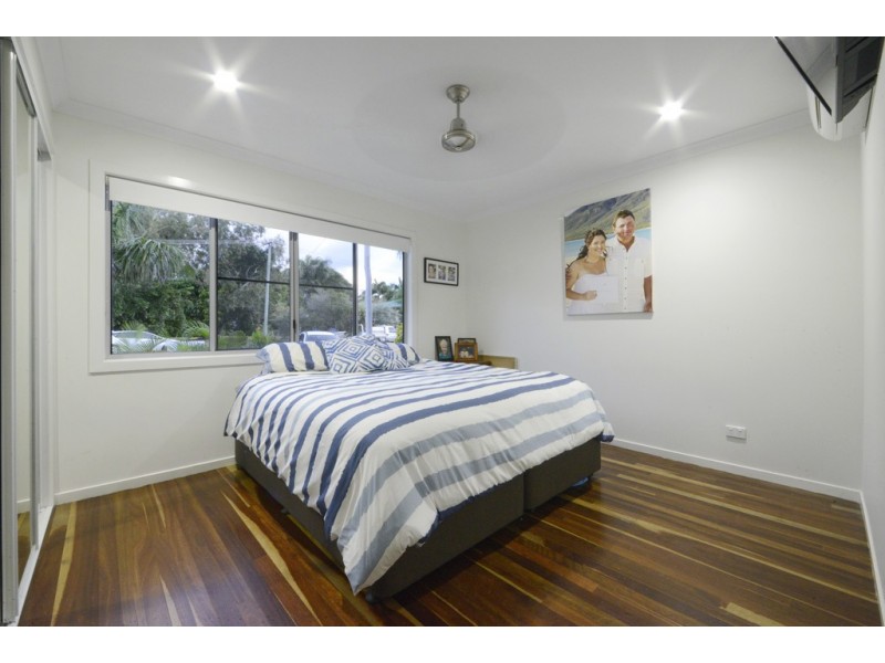 5 Salmon Street, Cannonvale QLD 4802