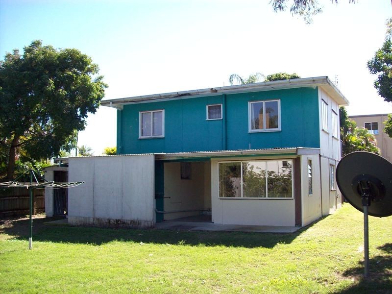 6 Herring Lane, Cannonvale QLD 4802