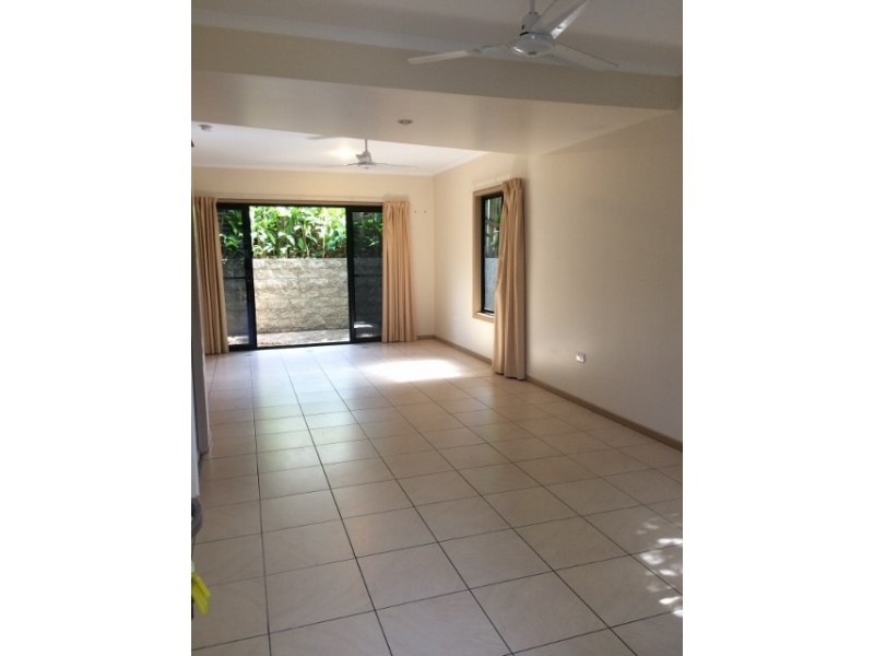9/164 Shute Harbour Road, Cannonvale QLD 4802