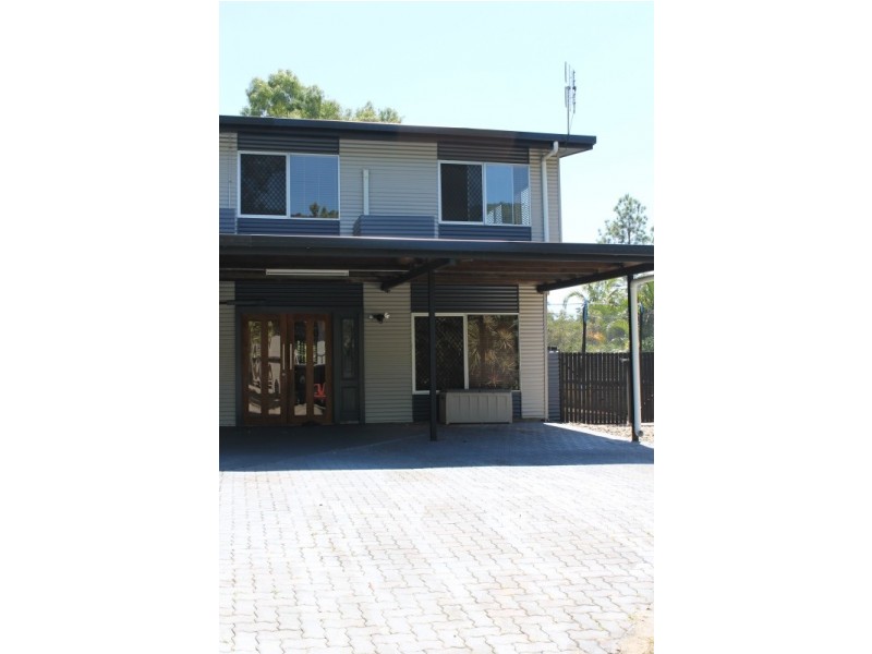 14 Manooka Drive, Cannonvale QLD 4802