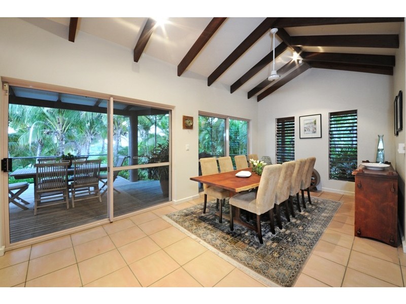 7 Dixon Place, Cannonvale QLD 4802