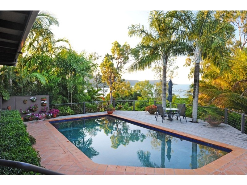 7 Dixon Place, Cannonvale QLD 4802