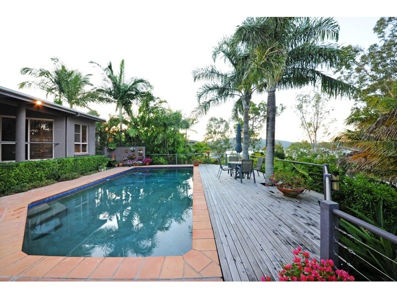 7 Dixon Place, Cannonvale QLD 4802