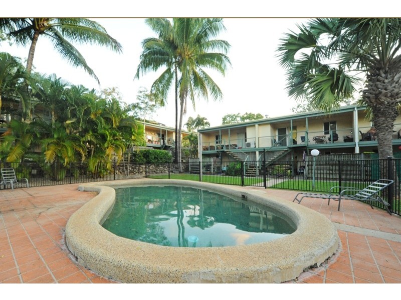 8/6 St Martins Lane, Cannonvale QLD 4802