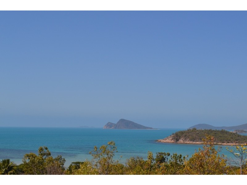 17 Blackcurrant Drive, Hideaway Bay QLD 4800