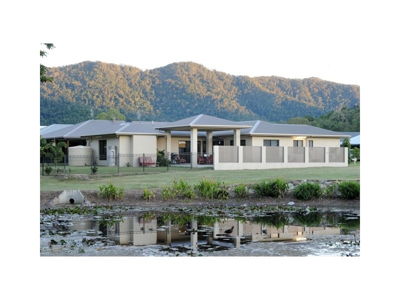 14 Waite Creek Court, Cannonvale QLD 4802
