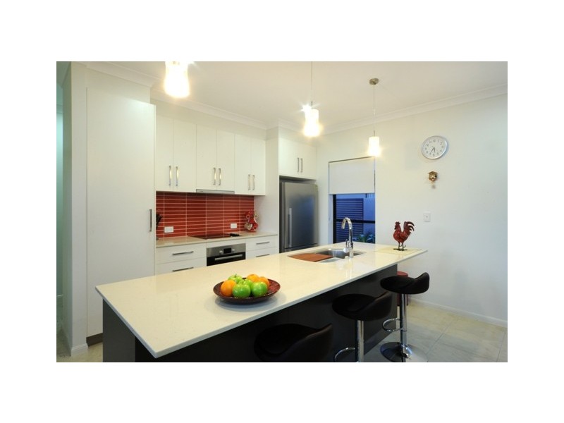 14 Waite Creek Court, Cannonvale QLD 4802