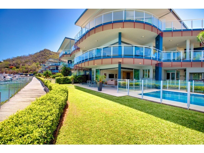 22 Pavillions 1 Airport Drive, Hamilton Island QLD 4803