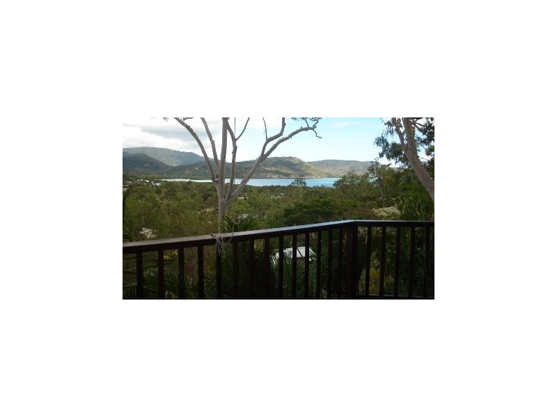 19 Warruga Street, Cannonvale QLD 4802