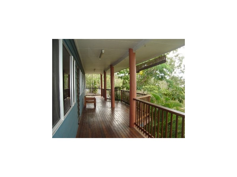 19 Warruga Street, Cannonvale QLD 4802