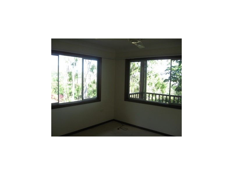 19 Warruga Street, Cannonvale QLD 4802