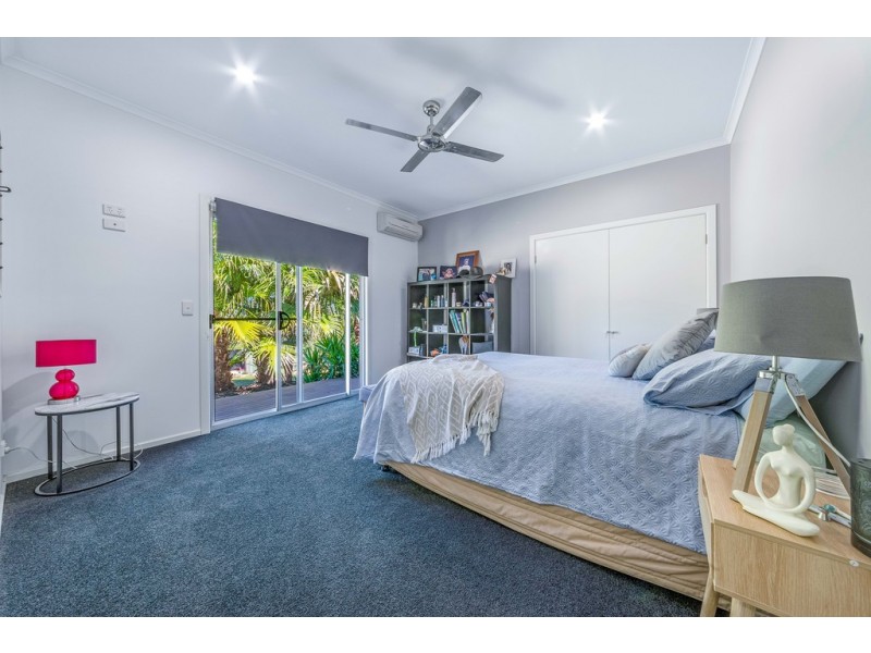 52 Holloway Drive, Sugarloaf QLD 4800