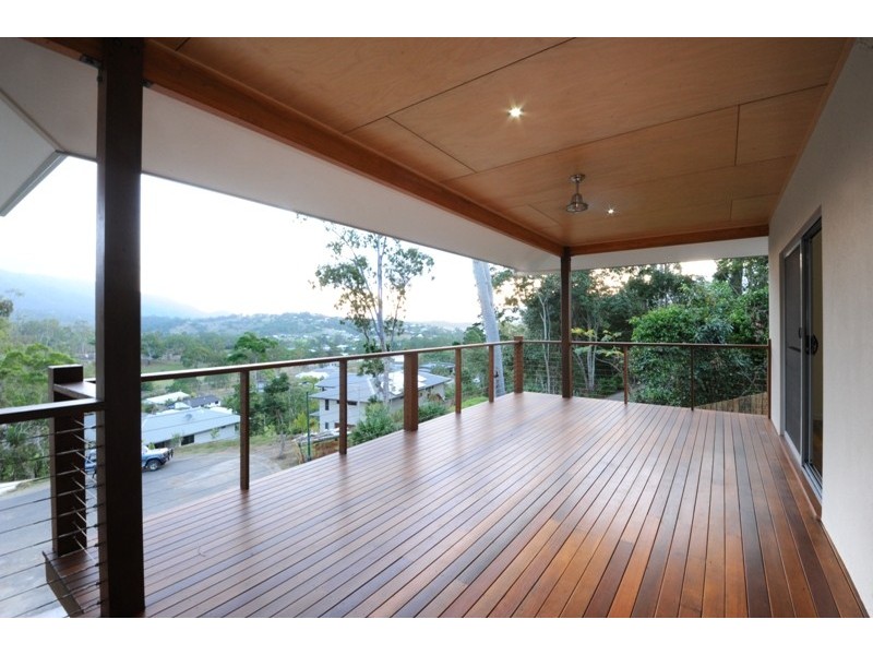 10 Raddle Court, Cannonvale QLD 4802