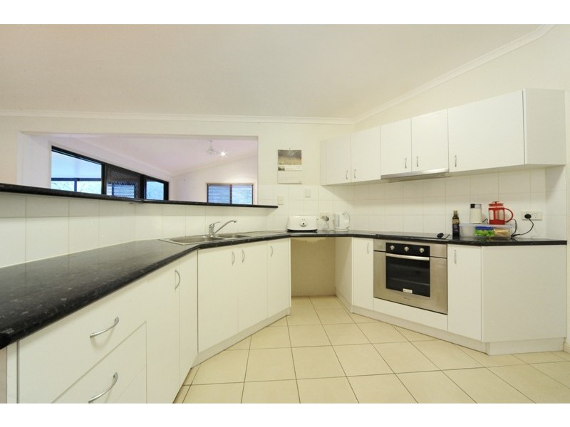 35 Rattray Avenue, Hideaway Bay QLD 4800