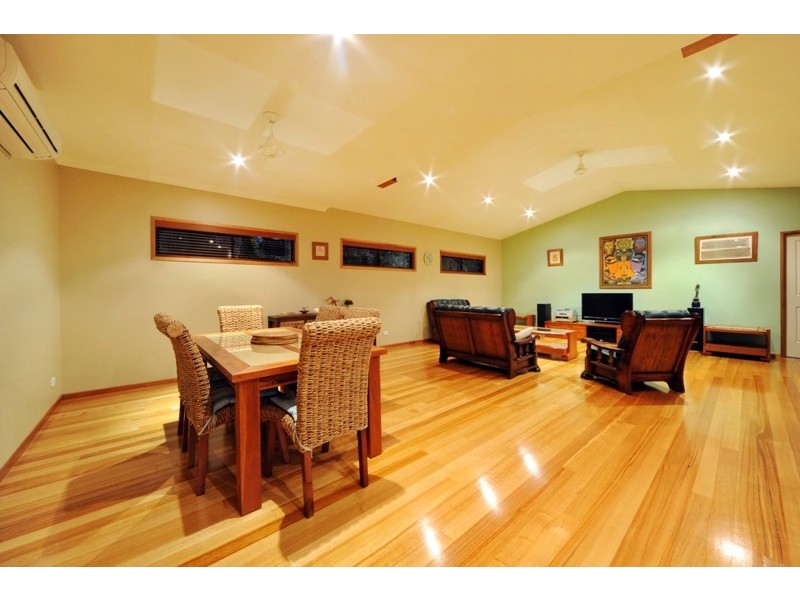 41 Tropic Road, Cannonvale QLD 4802