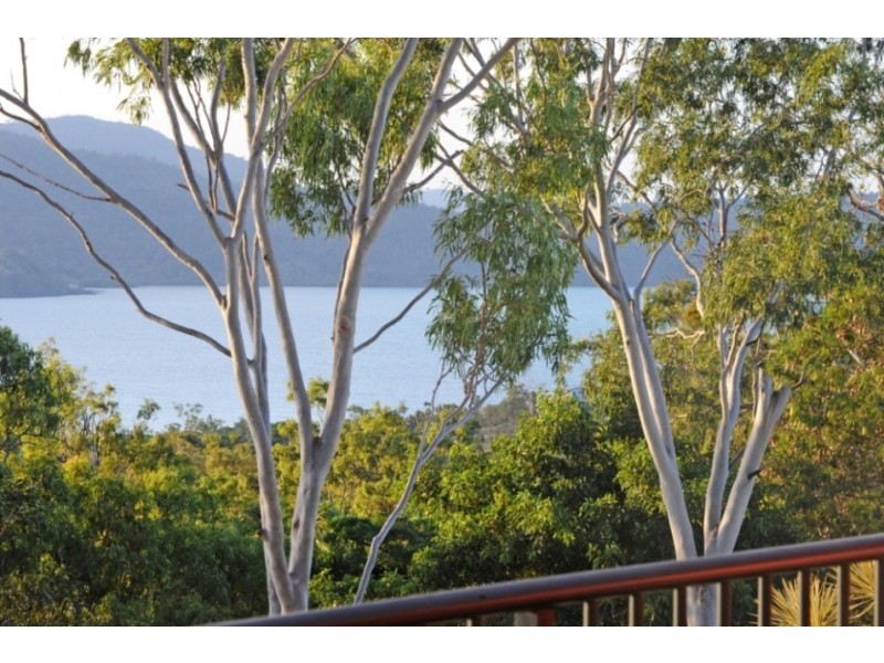 3/24 Illawong Street, Cannonvale QLD 4802