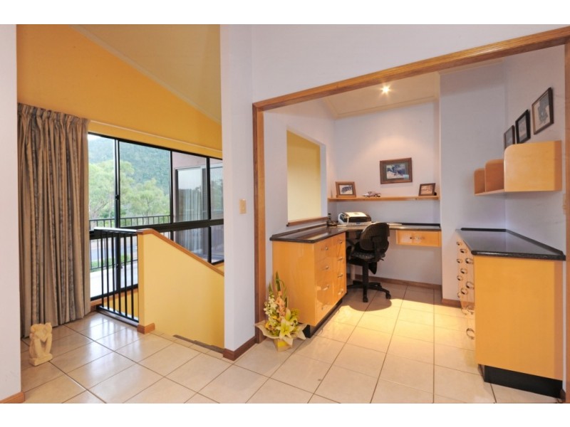 3/24 Illawong Street, Cannonvale QLD 4802