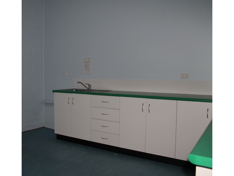 98 Shute Harbour Road, Cannonvale QLD 4802