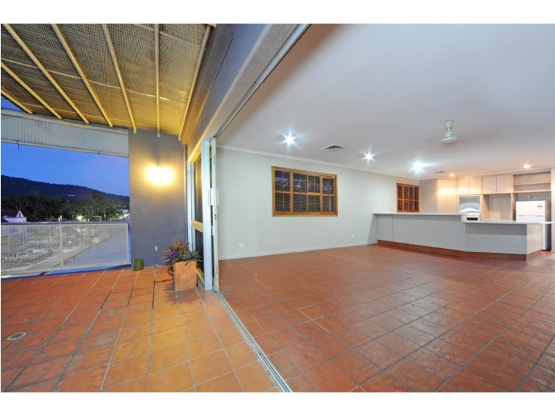 1/348 Shute Harbour Road, Airlie Beach QLD 4802