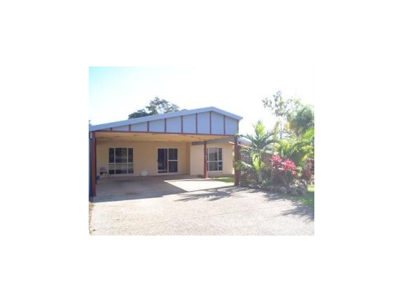 8 Jones Road, Cannonvale QLD 4802