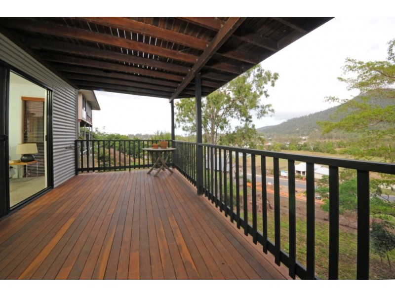 21 Daydream Court, Cannonvale QLD 4802