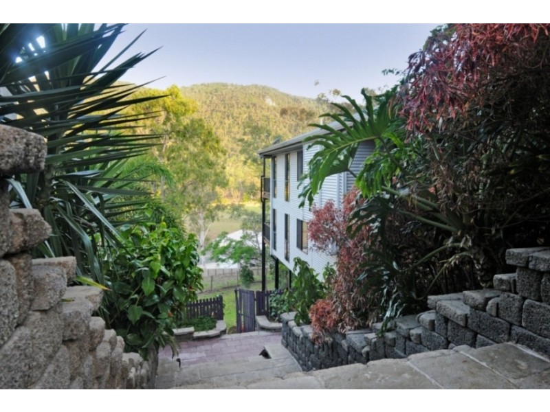 21 Daydream Court, Cannonvale QLD 4802