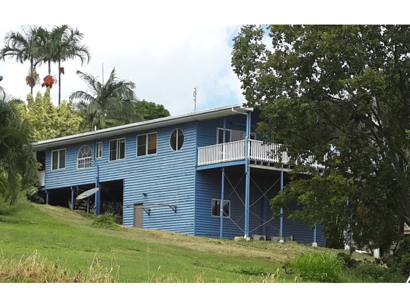 18 South Molle Boulevard, Cannonvale QLD 4802