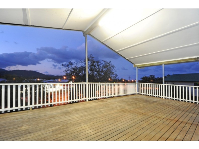 18 South Molle Boulevard, Cannonvale QLD 4802