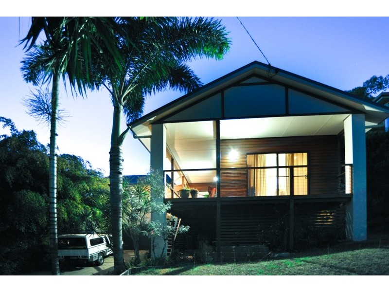 18 Stewart Drive, Cannonvale QLD 4802