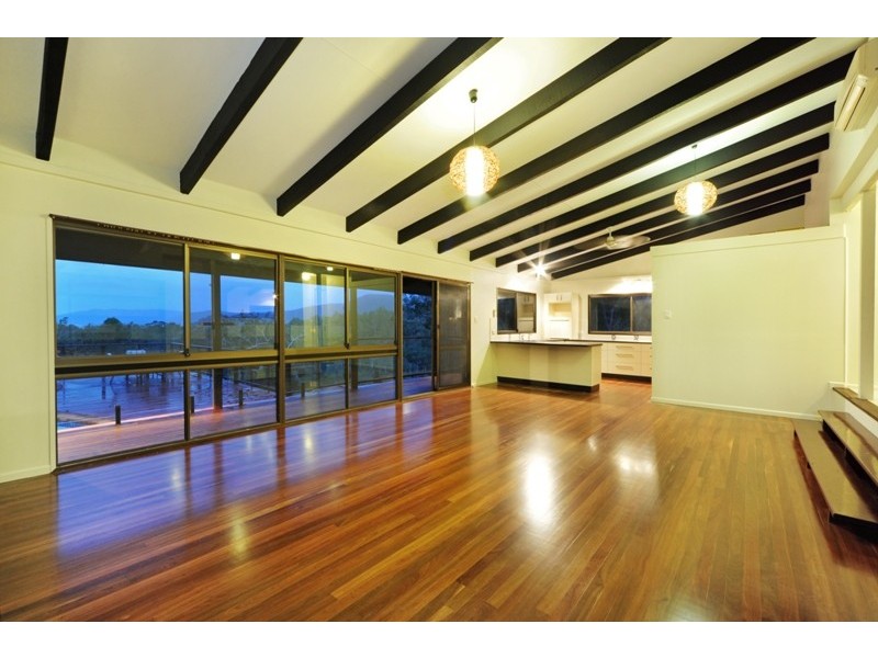 228 Paluma Road, Cannonvale QLD 4802