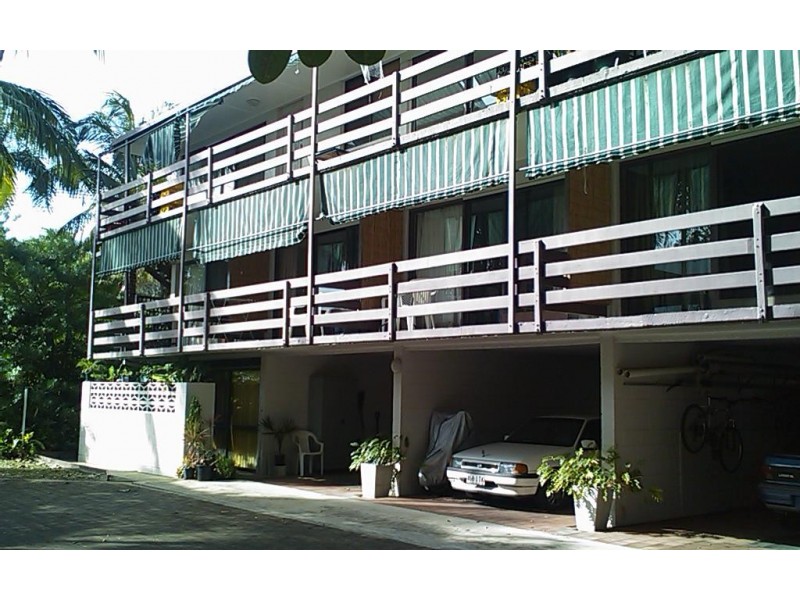 7/14 Beach Rd, Cannonvale QLD 4802